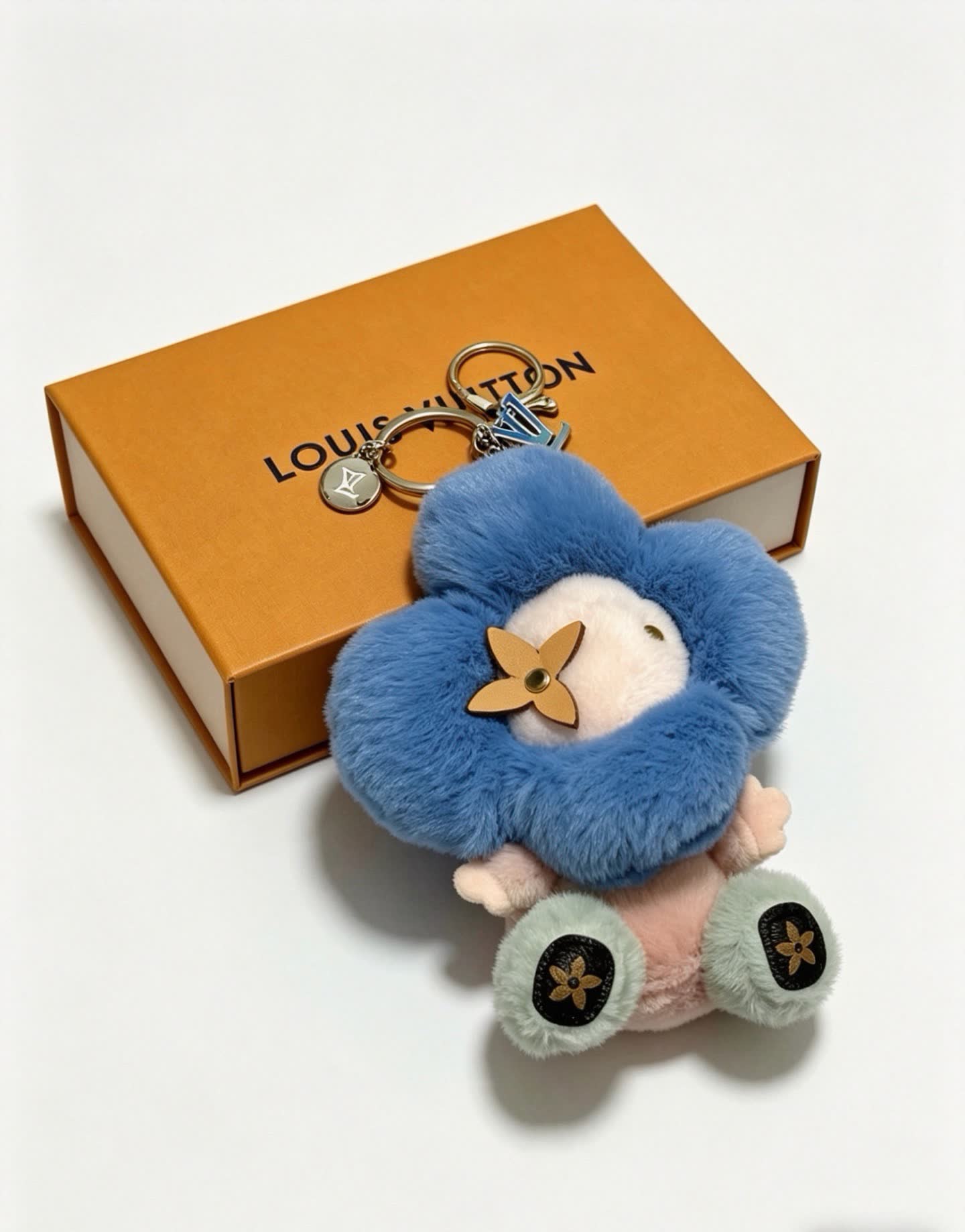Louis Vuitton Blue Flower Keychain Louis Vuitton Blue Flower Keychain